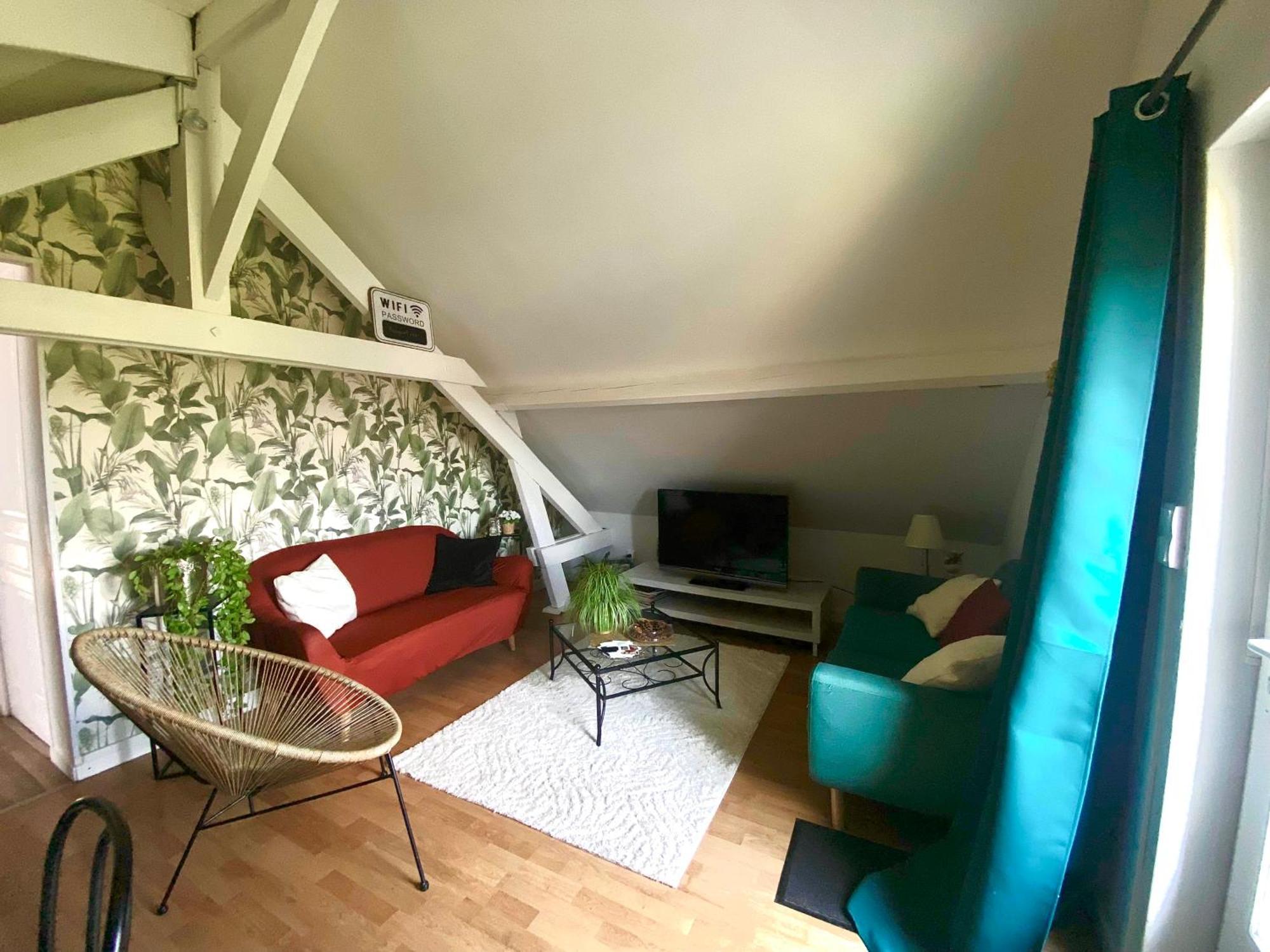 Une Ambiance Cosy Avec Jardin Privatif Nassandres エクステリア 写真